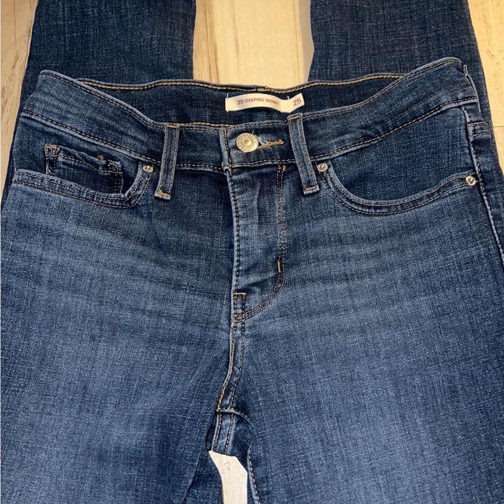 Levi jeans